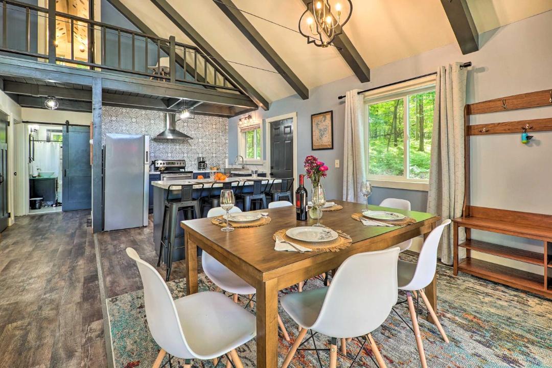 Photo of Livingroom in Canadian Lakes