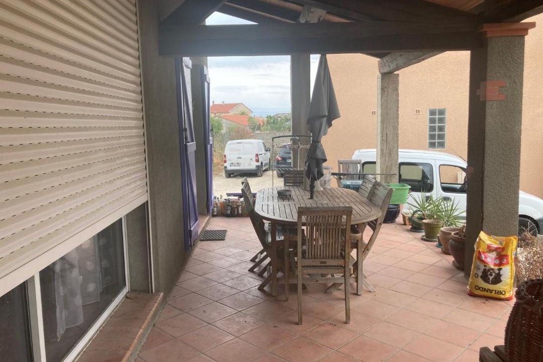 Photo of Others in Pia