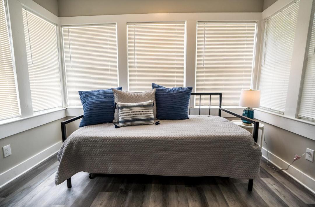 Photo of Bedroom in Five Points