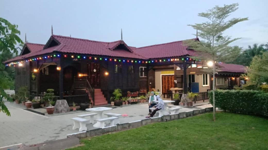 Photo of Buildings in Parit Jawa