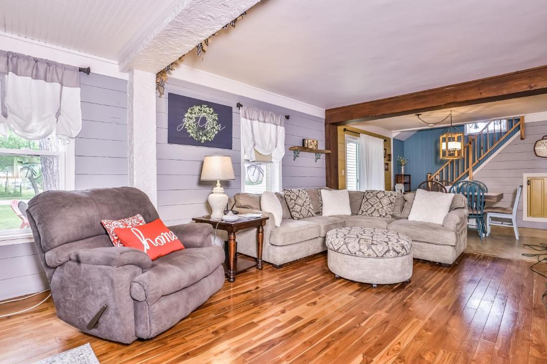 Photo of Livingroom in Eagle River