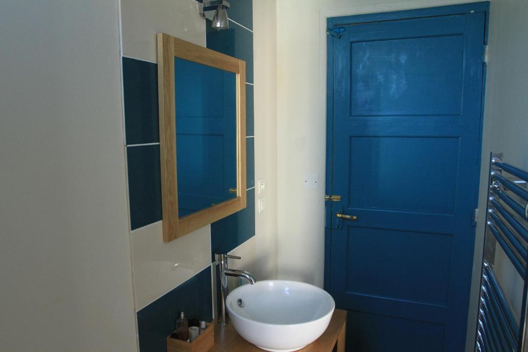 Photo of Bathroom in Treboul