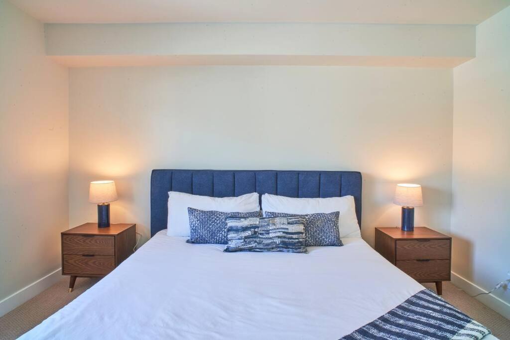 Photo of Bedroom in Marina Peninsula