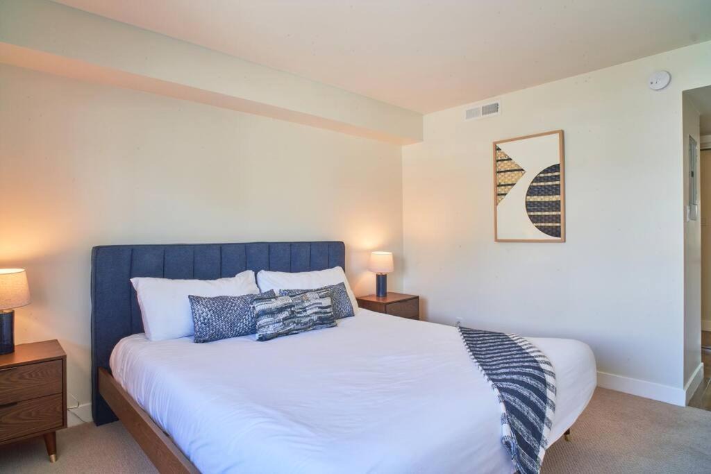 Photo of Bedroom in Marina Peninsula