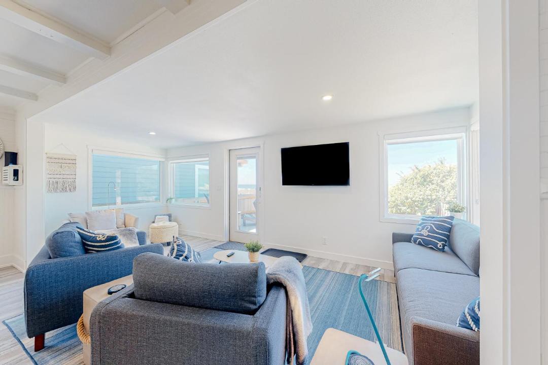 Photo of Livingroom in Rockaway Beach