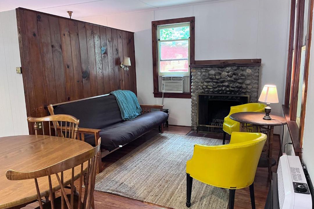 Photo of Livingroom in Corinth