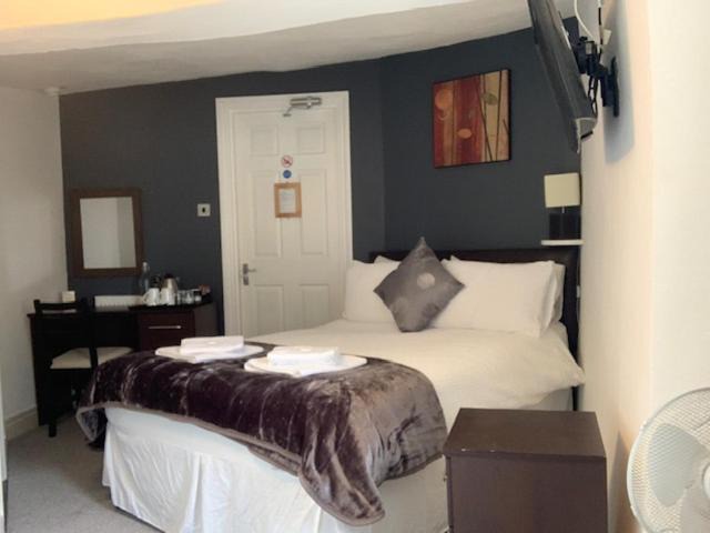 Photo of Others in Silverton