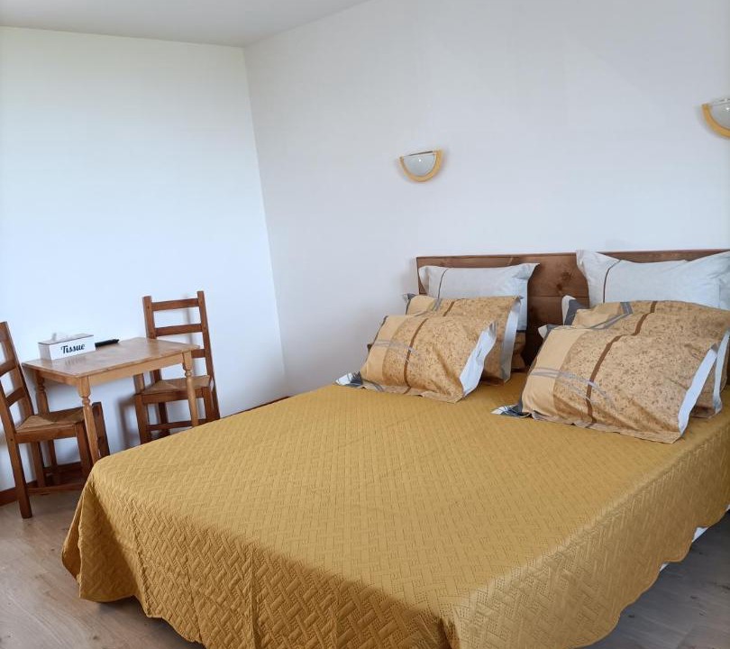 Photo of Others in Pontorson