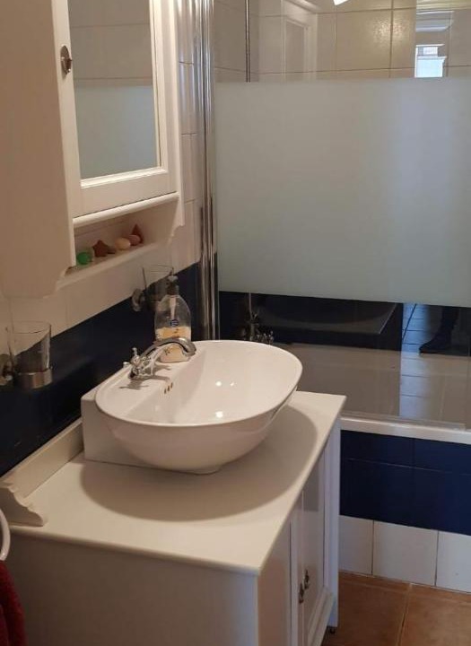 Photo of Bathroom in Incles