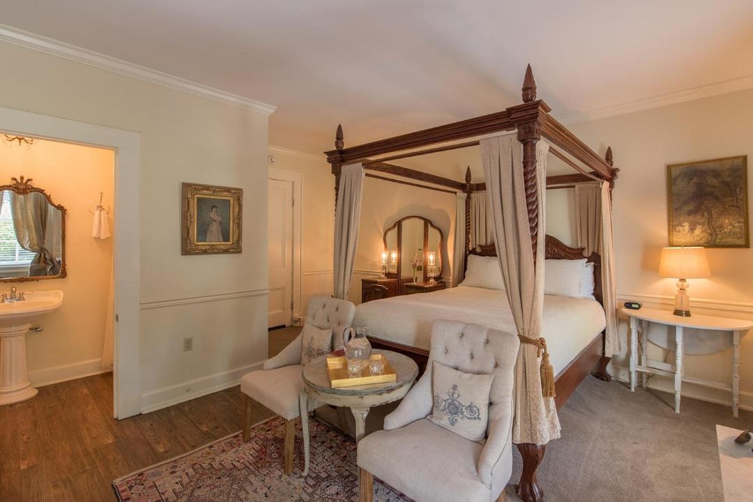 Photo of Others in Natchez