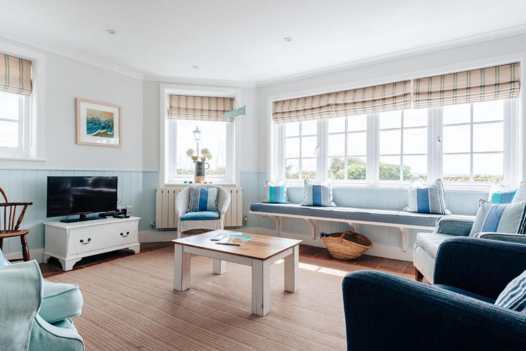 Photo of Livingroom in Milford on Sea
