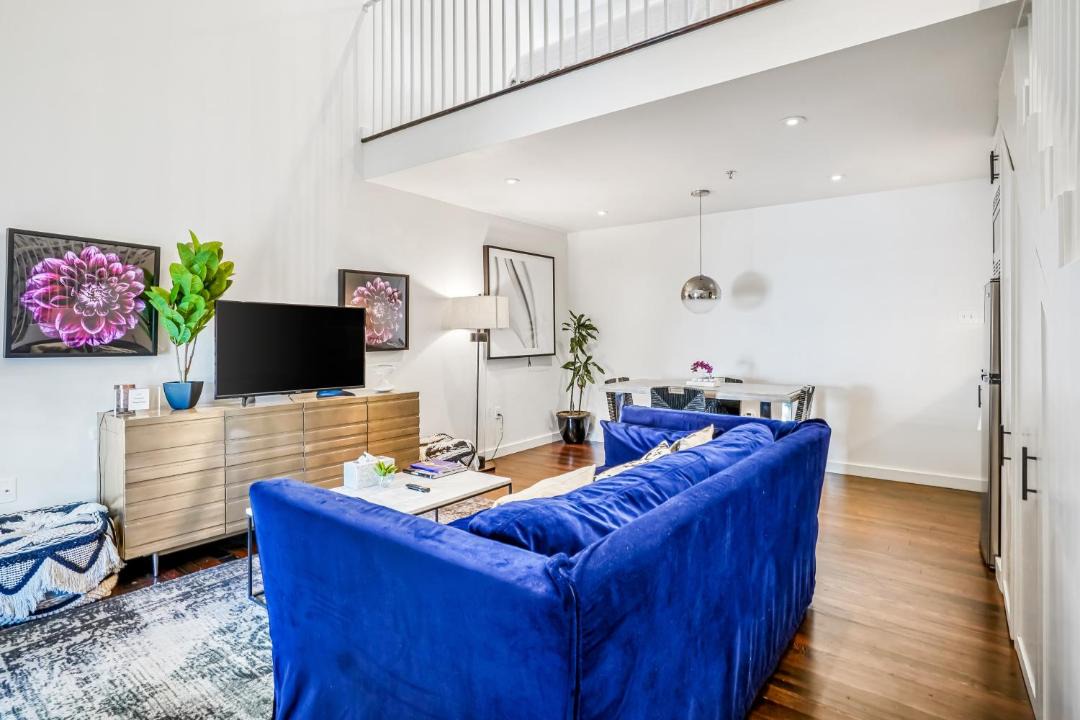 Photo of Livingroom in Irish Channel