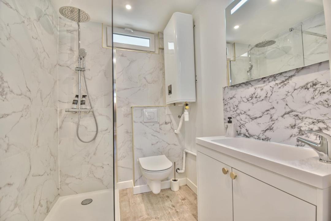 Photo of Bathroom in Maintenon