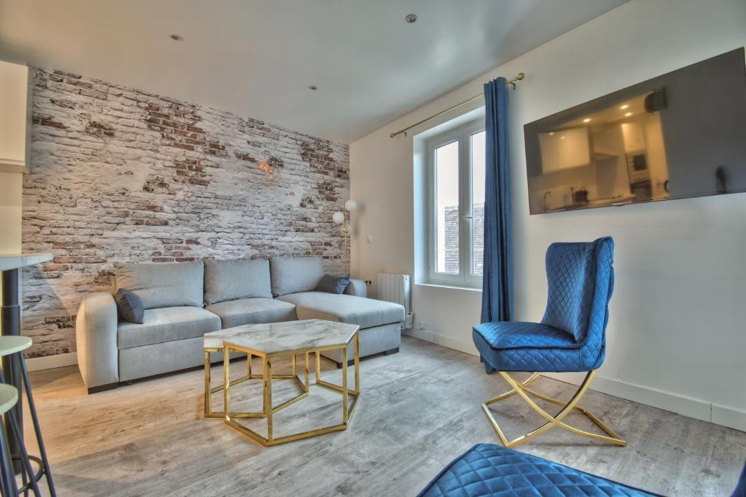 Photo of Livingroom in Maintenon