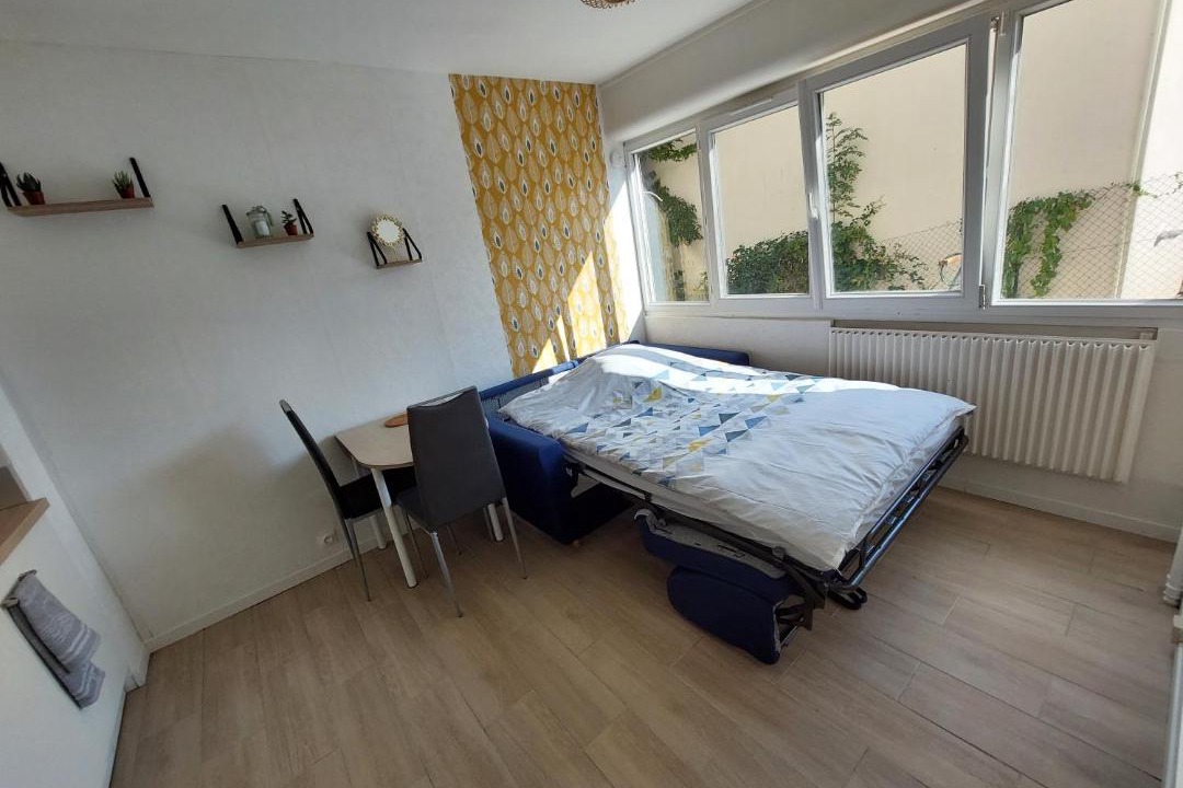 Photo of Bedroom in Vesoul