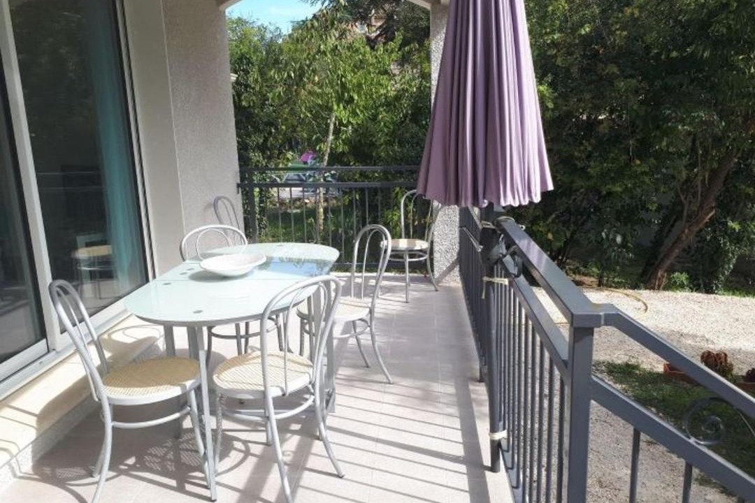 Photo of Patio Balcony in Saint-Paul-le-Jeune