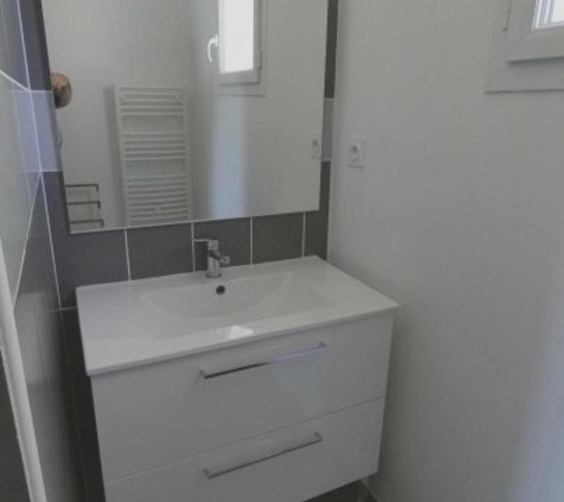 Photo of Bathroom in Saint-Paul-le-Jeune