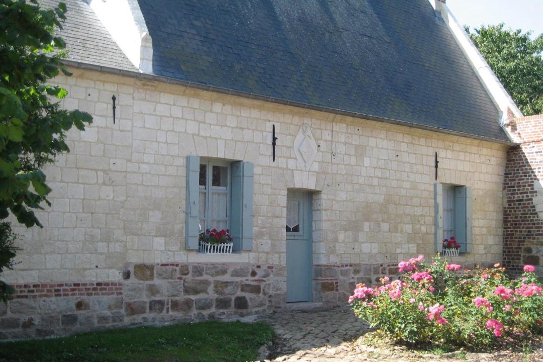 Photo of Others in Etrun