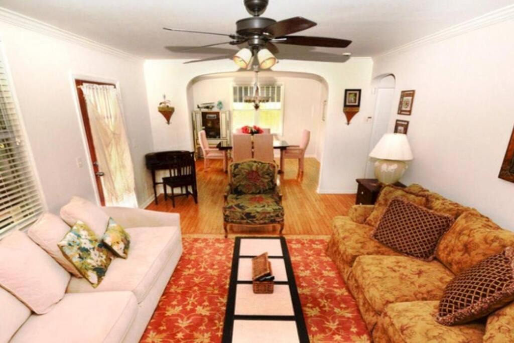 Photo of Livingroom in Flamingo Parks