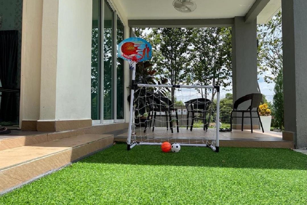 Photo of Others in Mantin