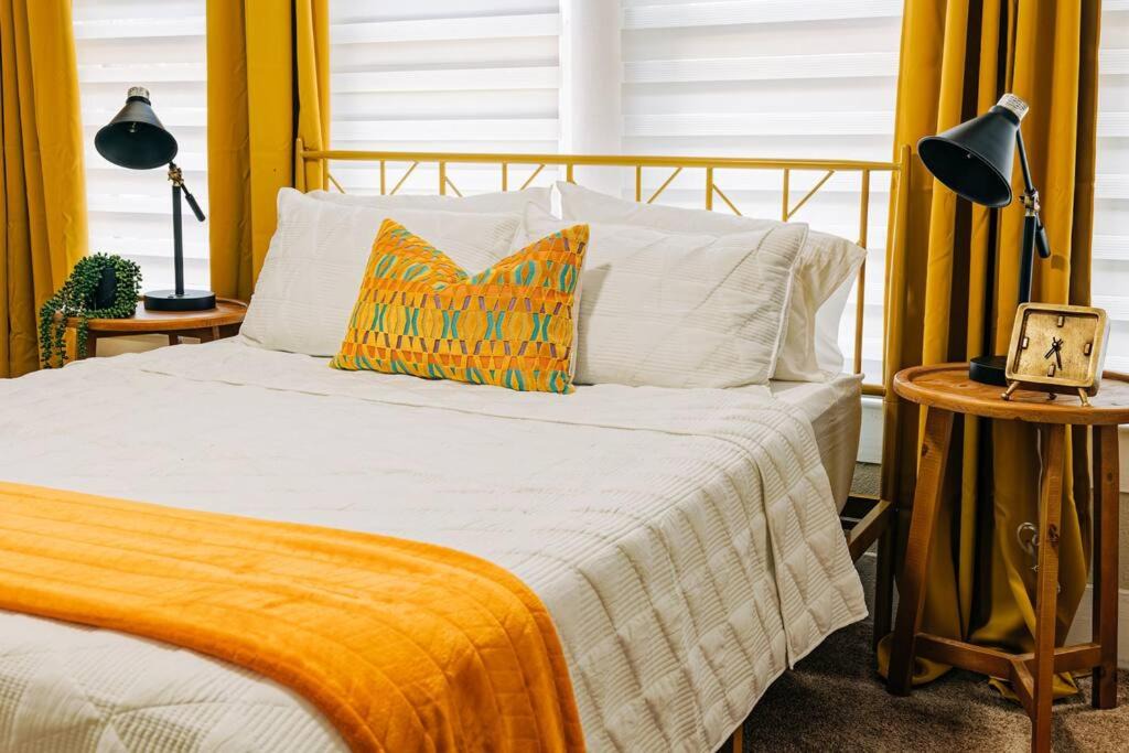 Photo of Bedroom in Riverside