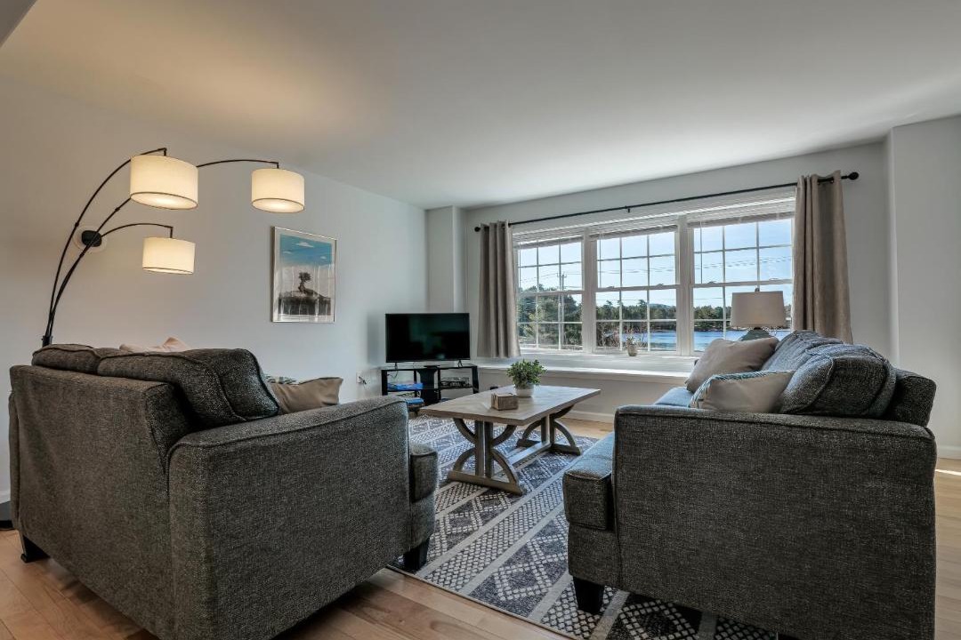 Photo of Livingroom in Salsbury Cove