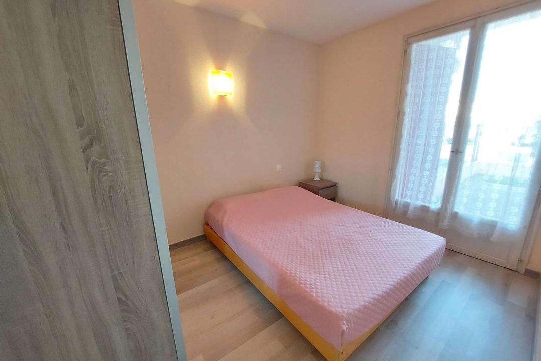 Photo of Bedroom in Marseillan Plage