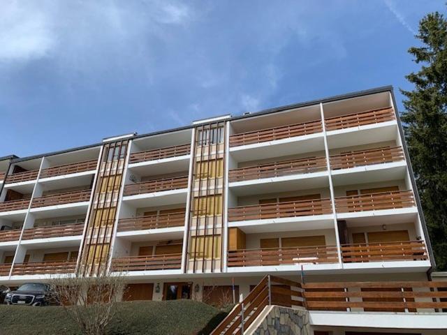 Photo of Buildings in Chermignon