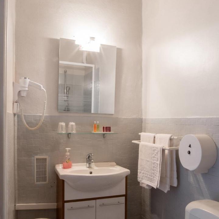 Photo of Bathroom in Faubourg