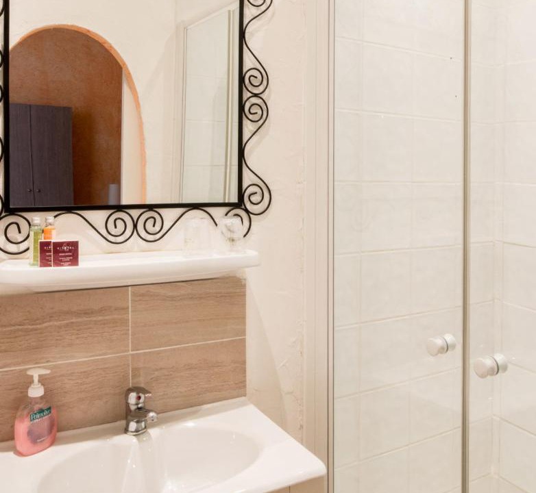 Photo of Bathroom in Faubourg