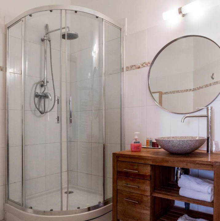 Photo of Bathroom in Faubourg