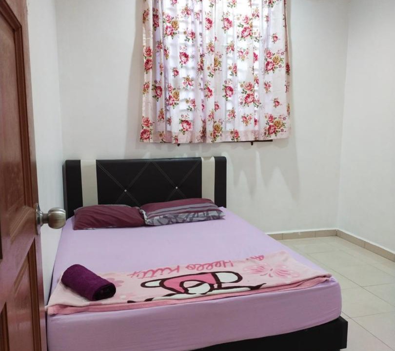 Photo of Bedroom in Kampung Sura