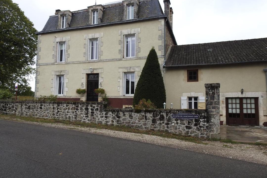 Photo of Buildings in Piegut-Pluviers