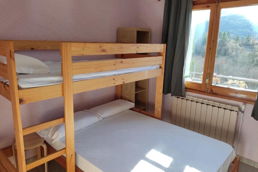 Photo of Bedroom in Lles
