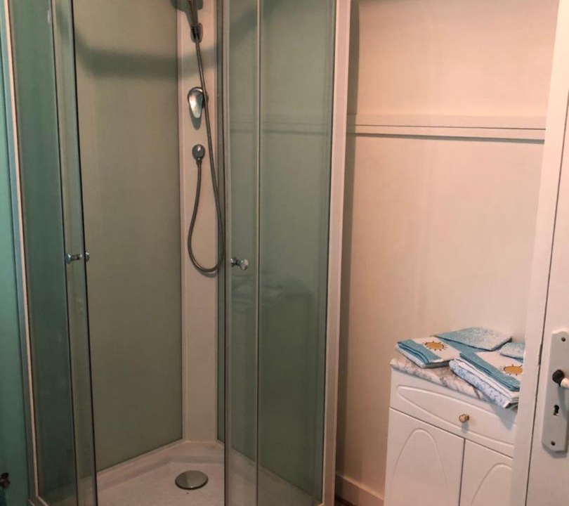 Photo of Bathroom in Saint-Riquier