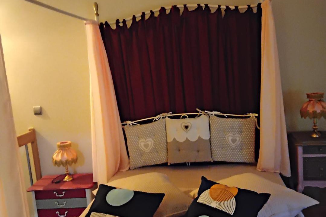 Photo of Bedroom in Bue