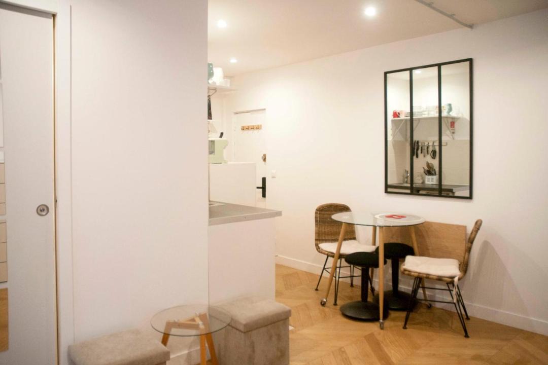 Photo of Livingroom in 18th Arrondissement