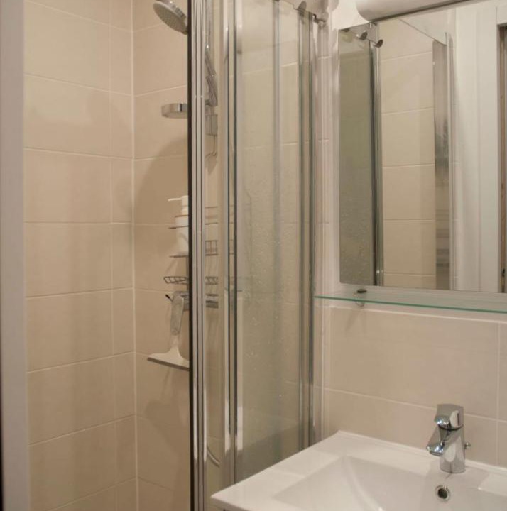 Photo of Bathroom in 18th Arrondissement