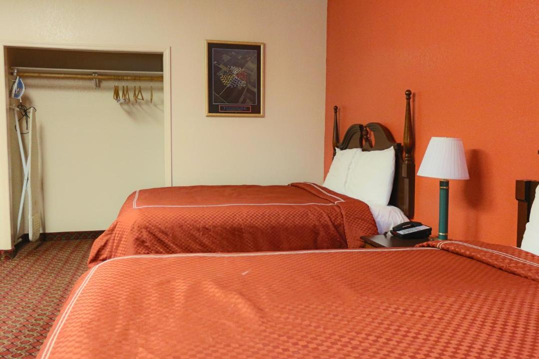 Photo of Bedroom in FM 1960