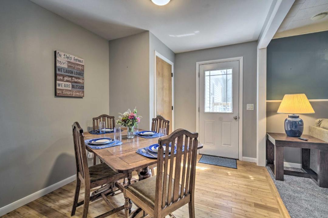 Photo of Livingroom in Ovid