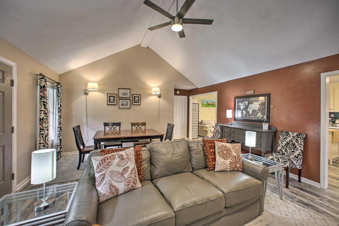 Photo of Livingroom in Greenville