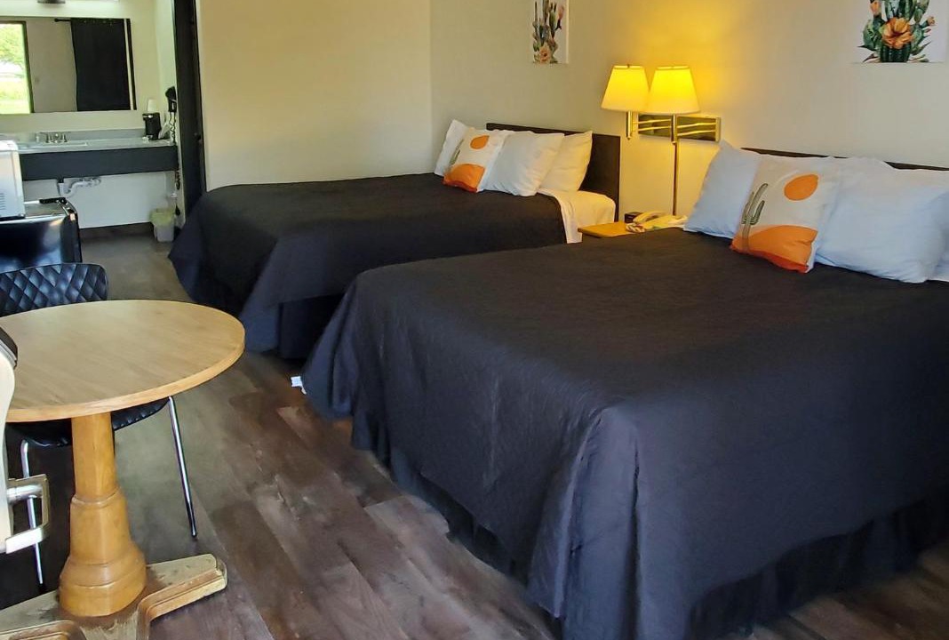 Photo of Bedroom in Mountain Grove