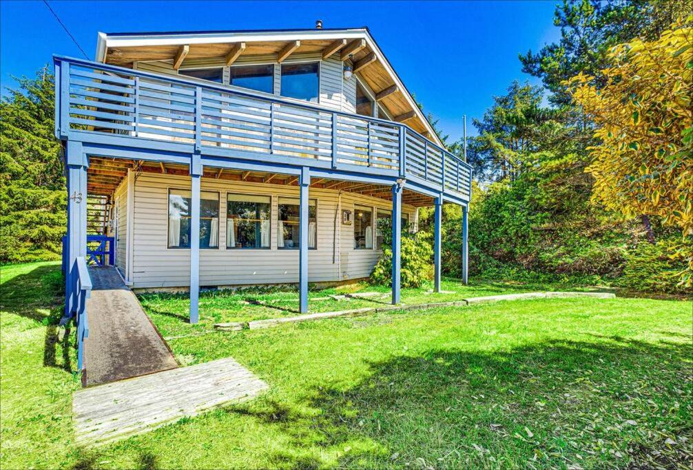 Photo of Buildings in Copalis Beach