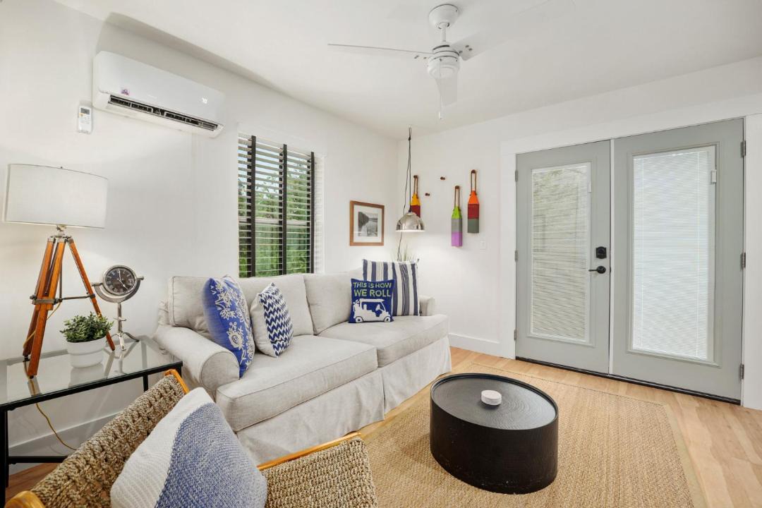 Photo of Livingroom in Downtown Historic District