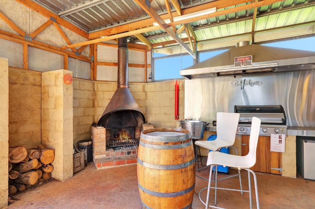 Photo of Others in Tower Hill