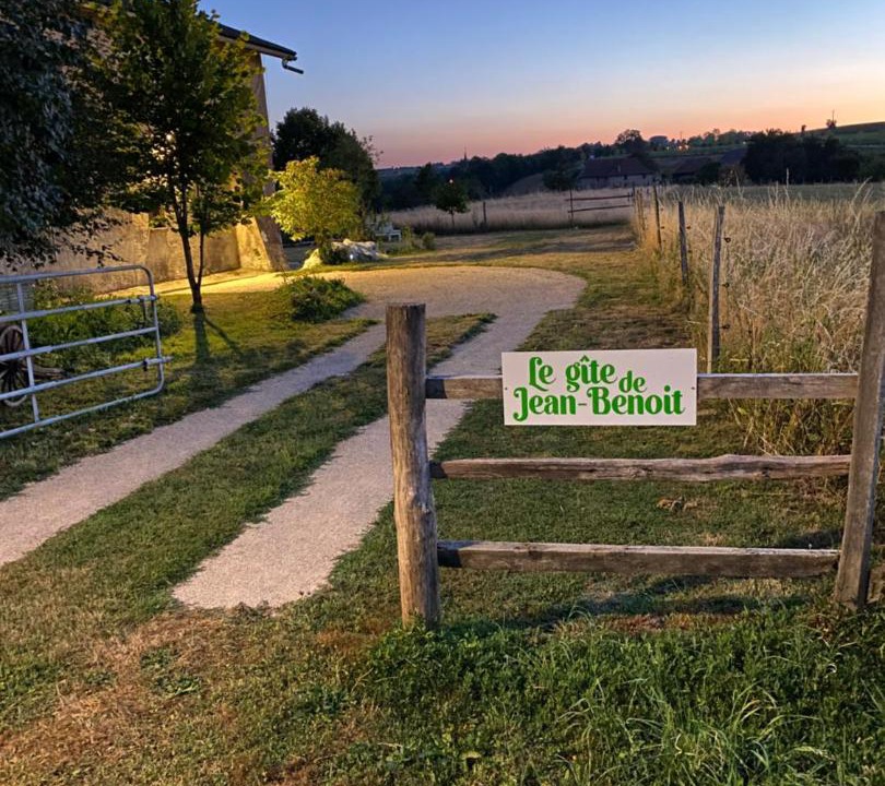 Photo of Others in Le Passage