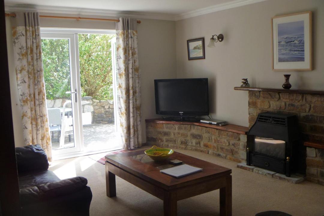 Photo of Livingroom in Praa Sands