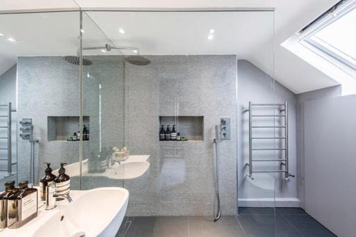 Photo of Others in Warwick