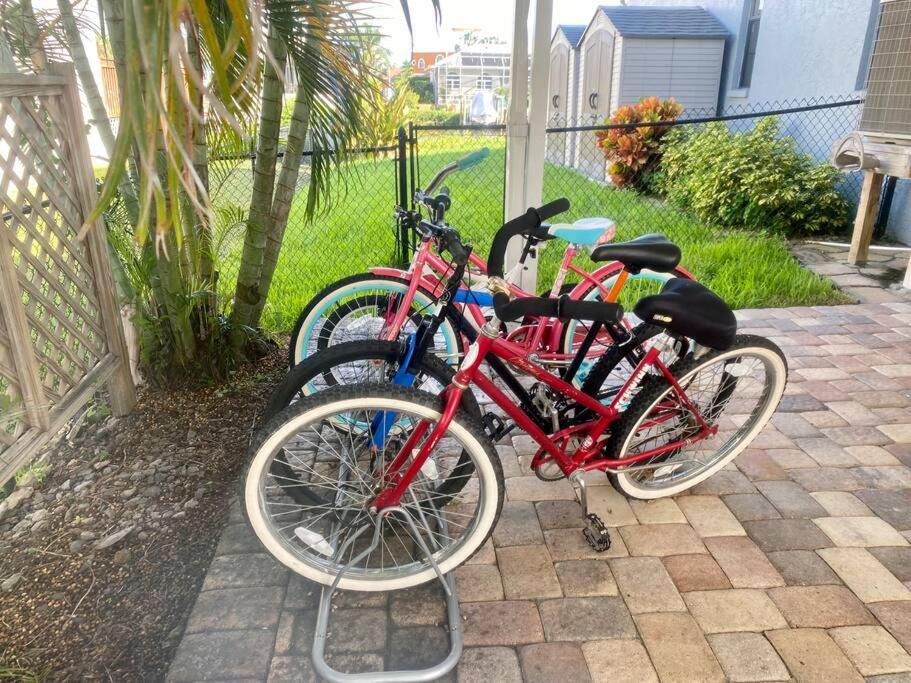 Photo of Others in Apollo Beach