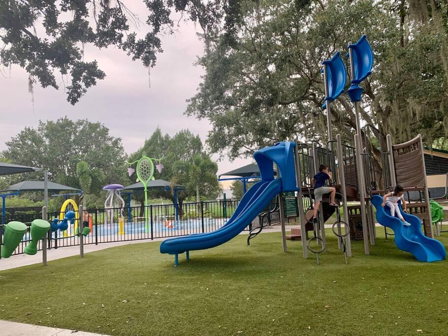 Photo of Others in Apollo Beach